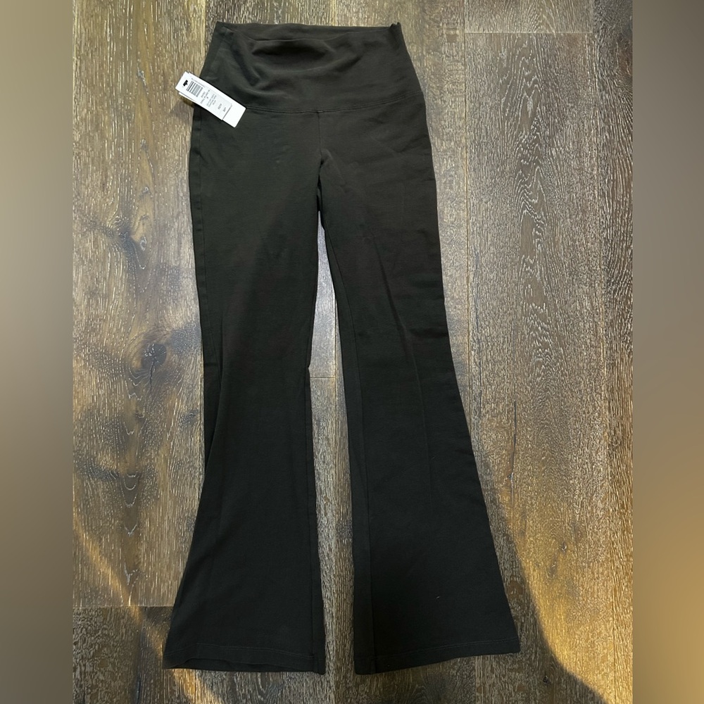 Aritzia Flare Leggings